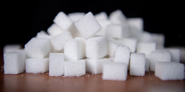 Производителей сахара могут вновь обязать зафиксировать цену