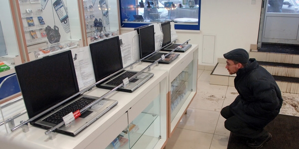 Цены на ноутбуки в России снизились до 30%