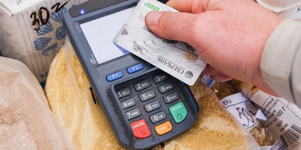 Сбербанк тестирует оплату покупок без PIN