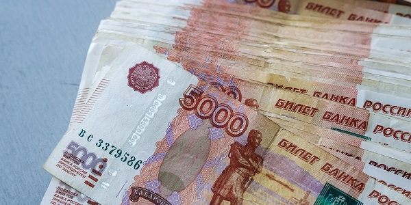 В 2023 году из ФНБ на новые проекты выделят почти триллион рублей
