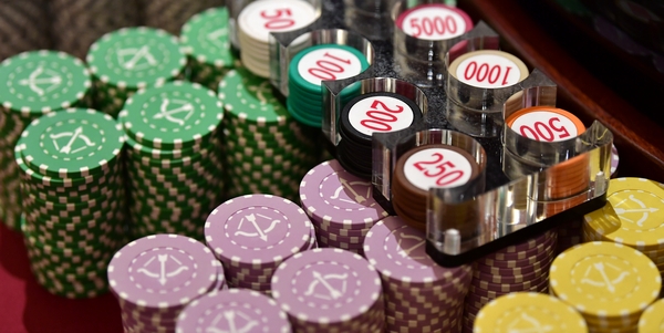 В России резко выросли платежи в пользу нелегальных азартных игр 